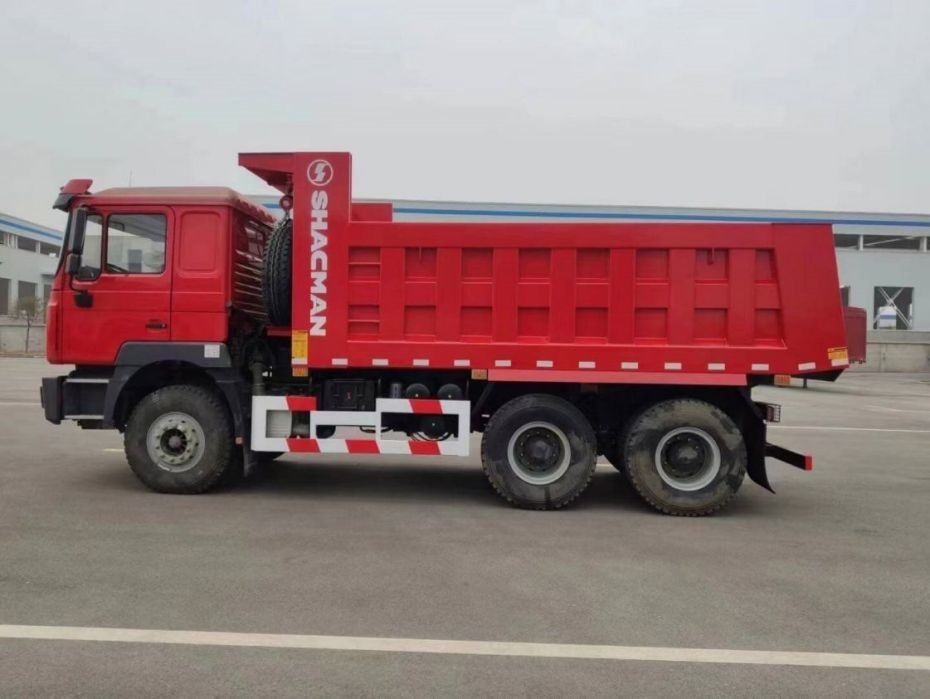 10 pogingen SHACMAN Red Dump Truck F3000 Dump Truck Voertuig 380HP voor de mijnbouw