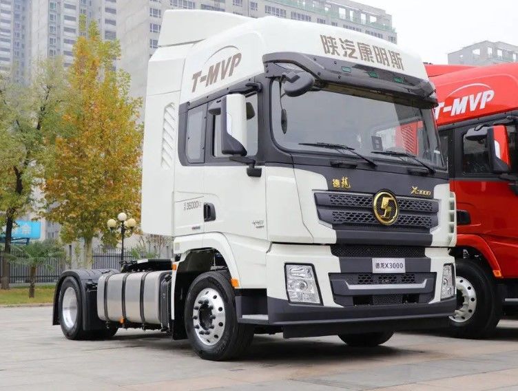 SHACMAN Tractor X3000 CUMMINS 420HP 6X4 4x2 Tractor Truck te koop