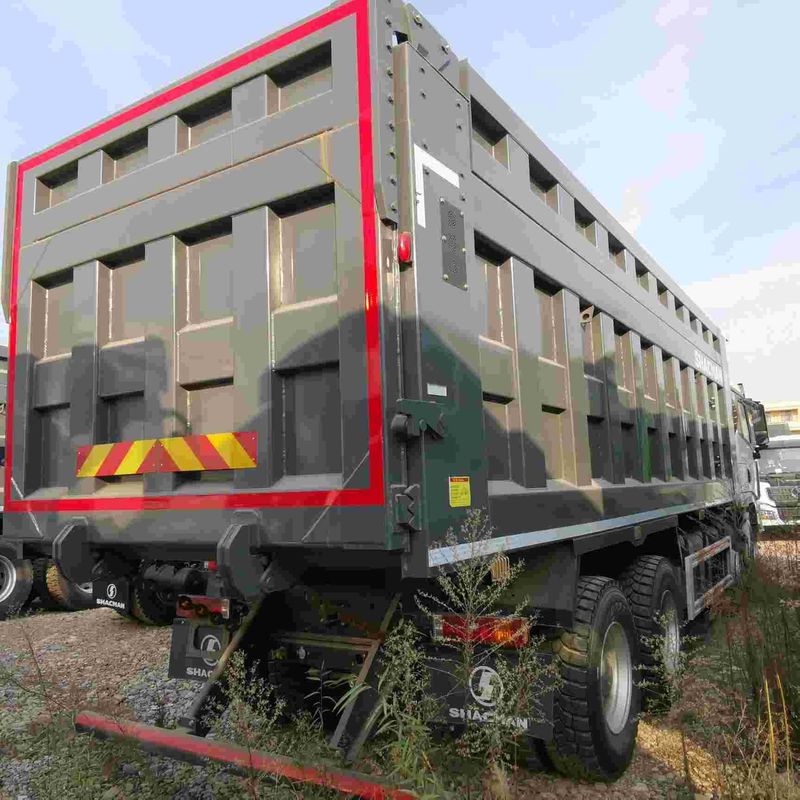 14 voet hoge zware dumptruck uitgerust met luchtremmen en luchtrijvering
