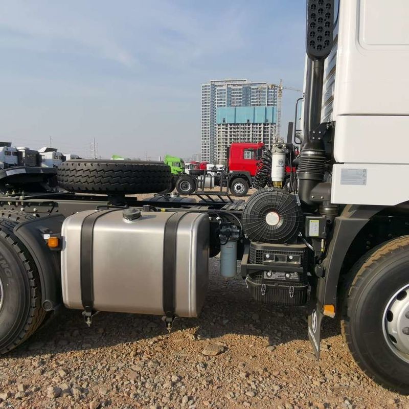 Rood SHACMAN F3000 375HP Euro V 6-wiel tractor hoofd 4x2 WEICHAI motor