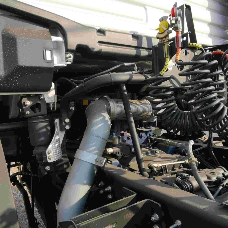 Rood SHACMAN F3000 375HP Euro V 6-wiel tractor hoofd 4x2 WEICHAI motor