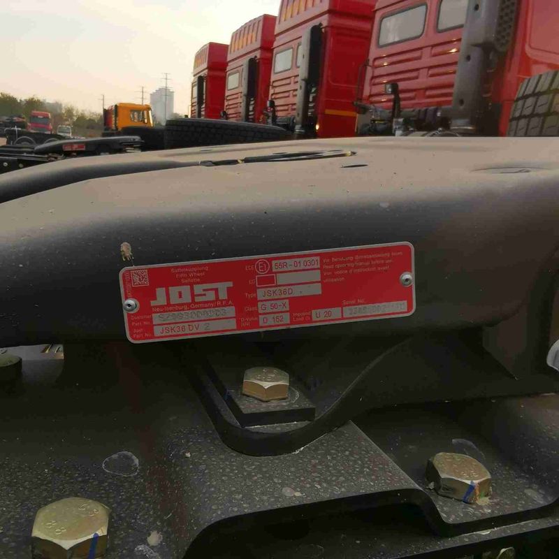 Rood SHACMAN F3000 375HP Euro V 6 wiel trekkerkop 4x2 WEICHAI motor