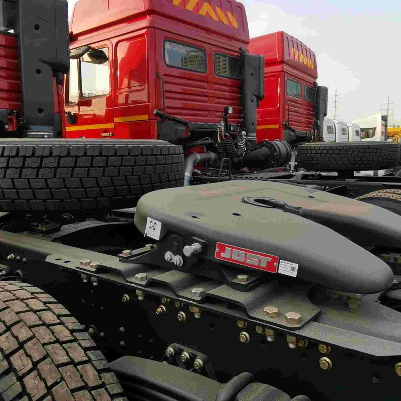 Rood SHACMAN F3000 375HP Euro V 6 wiel trekkerkop 4x2 WEICHAI motor