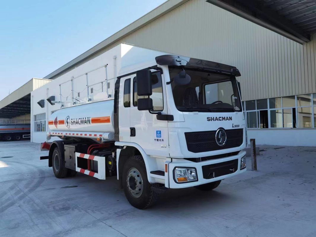 Shacman F3000 6x4 20000 liter watercapaciteit brandstoftanker tankwagen voor het transport van olie