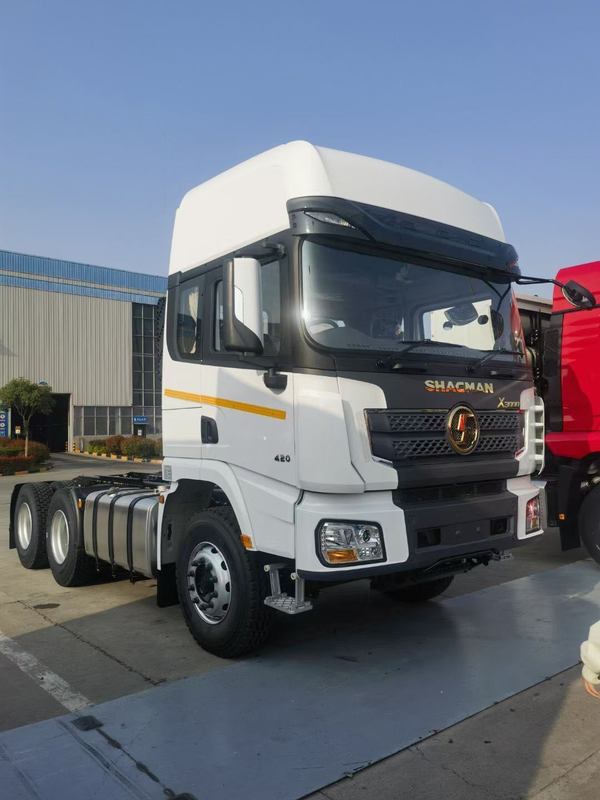 SHACMAN X3000 Tractor Truck 6X4 with SX42554V324 Model and 3775+1400 Wheelbase for 45～60/80 km/h Speed