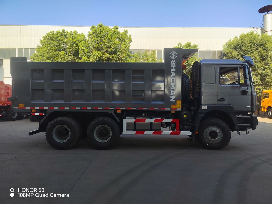 SHACMAN 3-assige zware dumper met 12.00R20 banden, 400L brandstoftank en handgeschakelde versnellingsbak, 430PK EuroII, 25 ton
